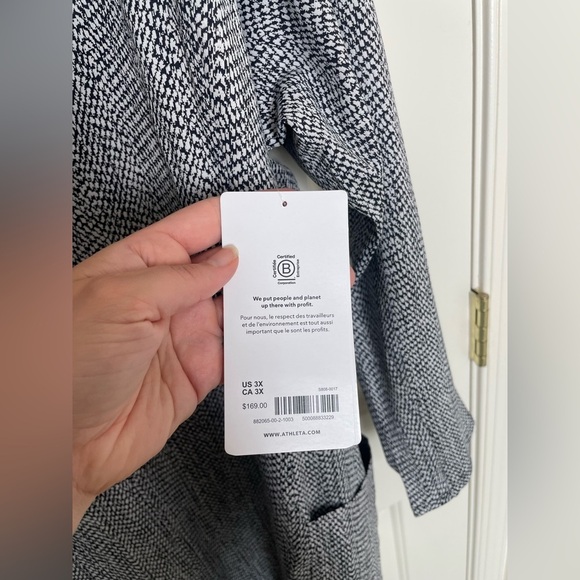 ATHLETA Delancey textured dress fully lined side pockets white and black  | 3X - Picture 6 of 11